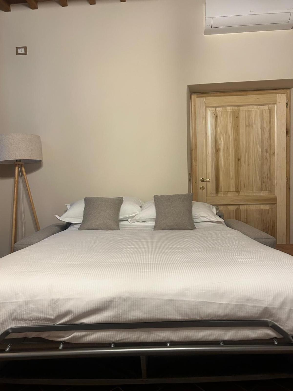 Lastamperia19 Camere-Rooms Montepulciano Exterior photo