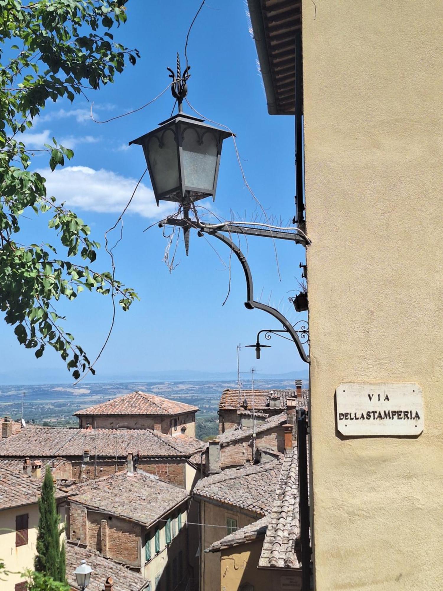 Lastamperia19 Camere-Rooms Montepulciano Exterior photo